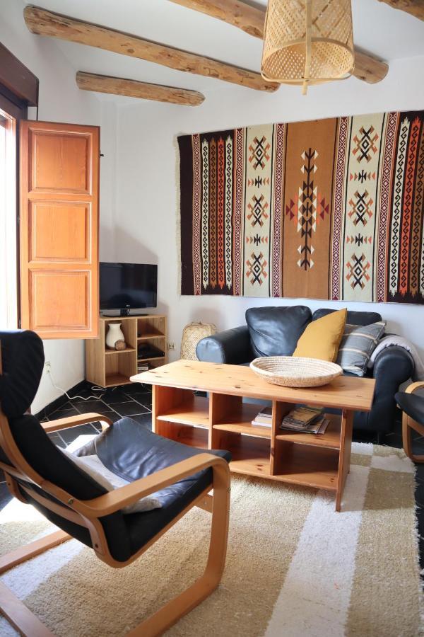 Casa Corasol, A Cozy, Comfy, 2Br House- Panoramic View And Rooftop Canar Luaran gambar